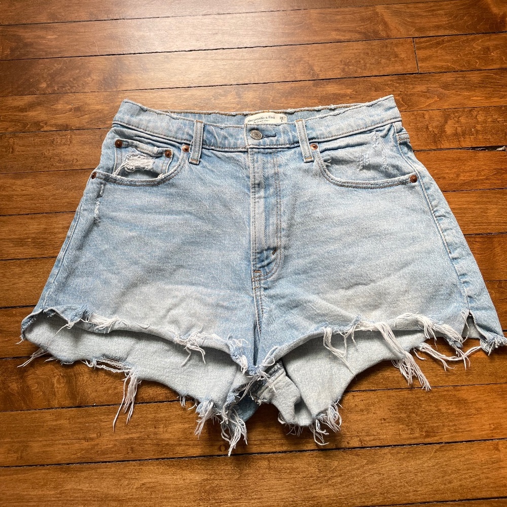 Abercrombie & Fitch Curve Love High Rise Cutoff Short